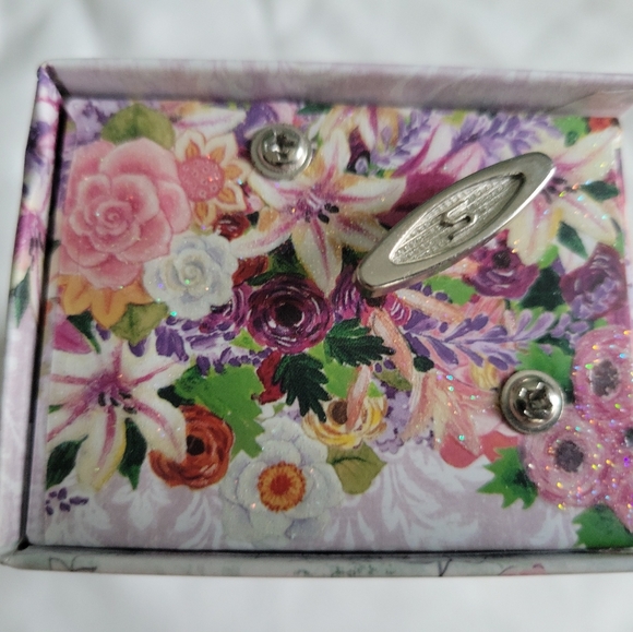 Music Box - Picture 8 of 10